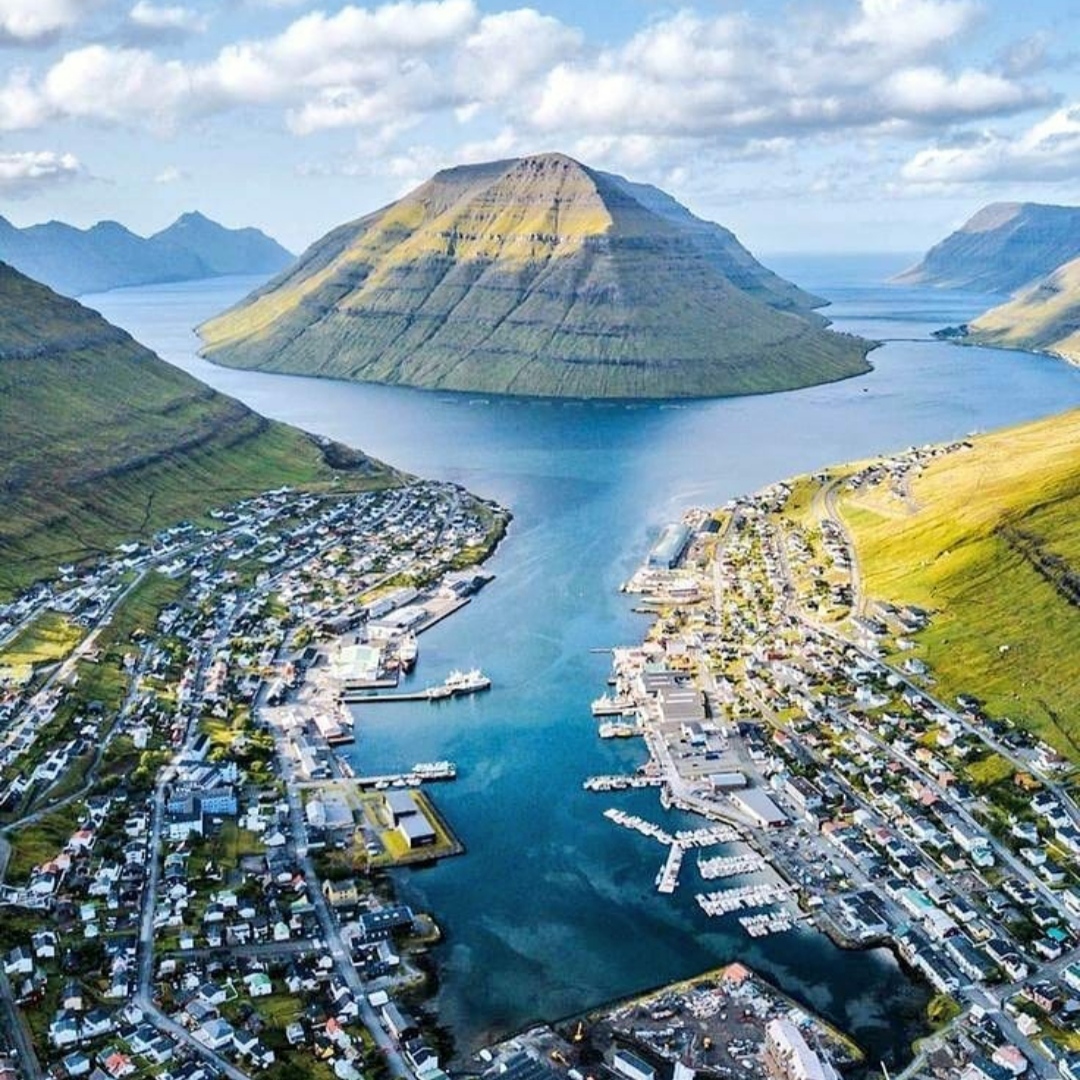 دانلود آهنگ این پیکو میرم بالا سلامتیت حالا چه چشو ابرویی 